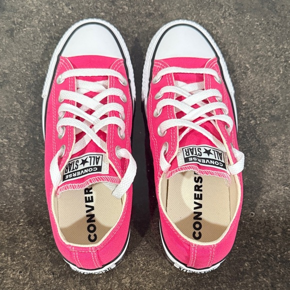 Converse Chuck Taylor All Star Classic Pink Women’s Size 5 - Picture 3 of 8